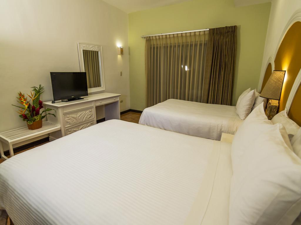 Hotel Soleil Pacifico Chulamar Bilik gambar