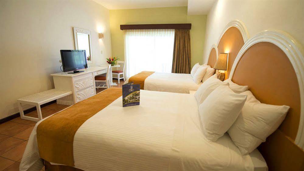 Hotel Soleil Pacifico Chulamar Luaran gambar